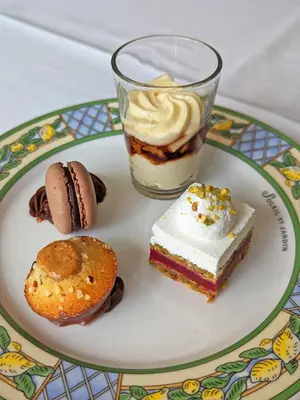 Nourriture dans l'hôtel ou à proximité
