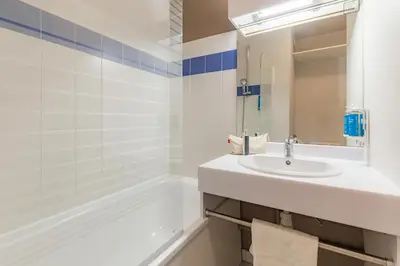 Salle de bains dans l'établissement Appart'City Classic Lyon Part Dieu Garibaldi