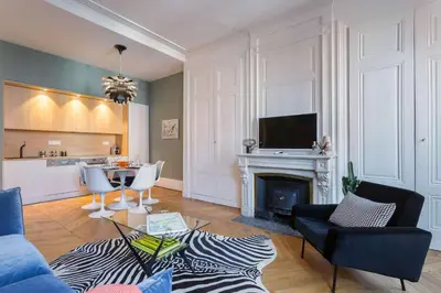 Télévision ou salle de divertissement dans l'établissement Confort - Furnished apartment - Downtown Lyon