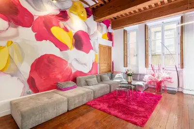 Coin salon dans l'établissement le XVI de la Rose