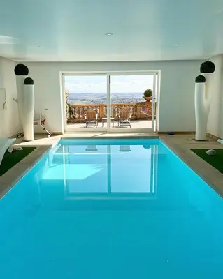 Piscine de l'établissement Cabane Spa Sauna ou située à proximité