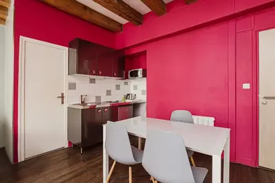 Cuisine ou kitchenette dans l'établissement Residence Avy Baudelaire - Lyon Bellecour