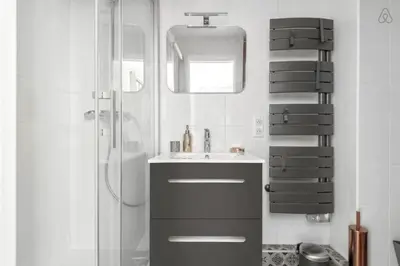 Salle de bains dans l'établissement GuestReady - Bohemian and Chic Studio Vieux Lyon