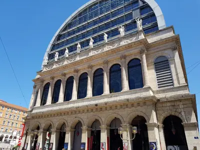 Plan de l'établissement LOGE DE L'OPERA
