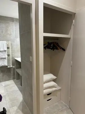 Salle de bains dans l'établissement Hotel Azur