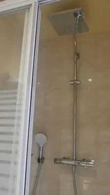 Salle de bains dans l'établissement Villa Seignemartin