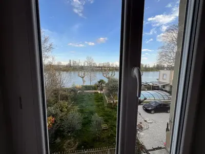 Vue sur la rivière ou le fleuve situé(e) à proximité de l'appartement