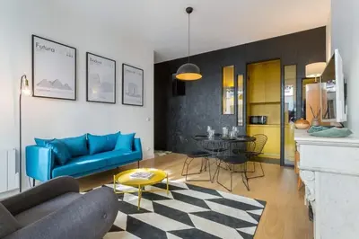 Coin salon dans l'établissement Hallmark - Furnished apartment - Downtown Lyon
