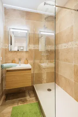 Salle de bains dans l'établissement DIFY Cosy - Centre Ville