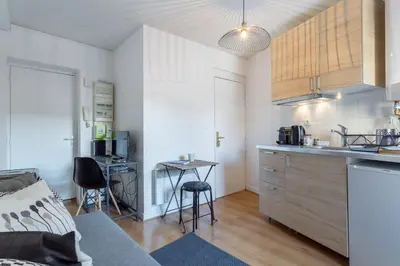 Cuisine ou kitchenette dans l'établissement cocon des artistes