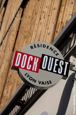 Certificat, récompense, panneau ou autre document affiché dans l'établissement Adonis Lyon Dock Ouest