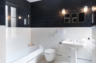 Salle de bains dans l'établissement Hôtel Silky by HappyCulture