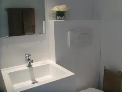 Salle de bains dans l'établissement Côté Hôtel