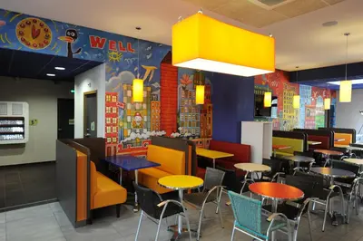 Restaurant ou autre lieu de restauration dans l'établissement Ibis Budget Lyon Centre - Gare Part Dieu