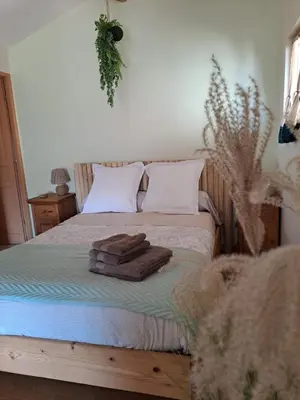 Un ou plusieurs lits dans un hébergement de l'établissement Domaine Saint Claude - Gîte , Chambres d'hôtes & hébergement insolite