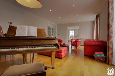 Coin salon dans l'établissement Villa La Maternite