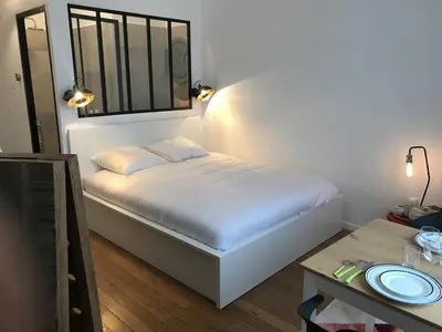 Un ou plusieurs lits dans un hébergement de l'établissement Le Joyau de Jouhaux appartement G - Lyon Garibaldi