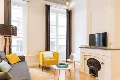 Télévision ou salle de divertissement dans l'établissement DIFY Lovely - Cordeliers