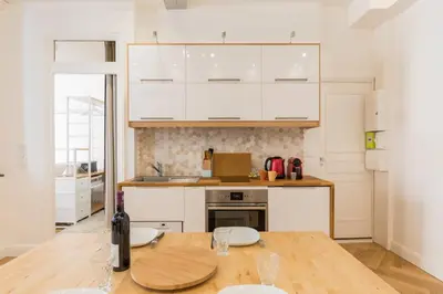 Cuisine ou kitchenette dans l'établissement DIFY Lovely - Cordeliers