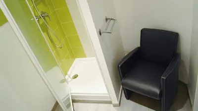 Salle de bains dans l'établissement La Source