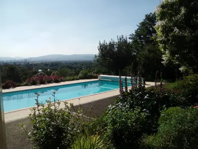 Piscine de l'établissement B&B chez Frédérique et Norbert ou située à proximité