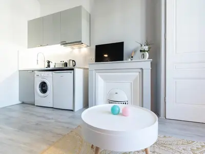 Cuisine ou kitchenette dans l'établissement Macé Studio Apartment