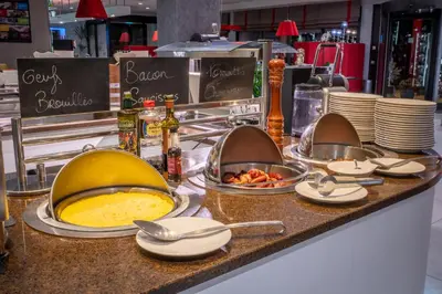 Nourriture dans l'hôtel ou à proximité