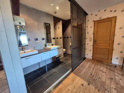 Salle de bains dans l'établissement Le Berthoir