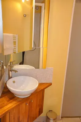 Salle de bains dans l'établissement Les Studios De La Place (Part-Dieu)