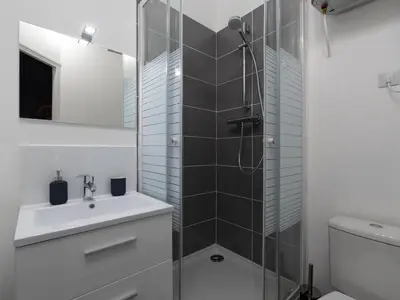 Salle de bains dans l'établissement Le Nid Lyonnais - Montchat
