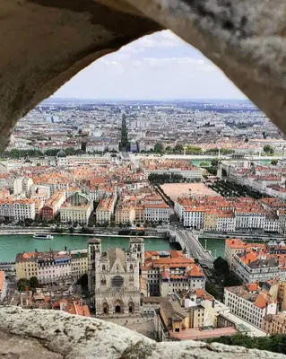 Vue générale sur Dagneux ou vue de la ville depuis la maison d'hôtes