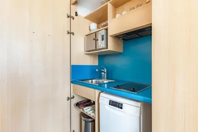 Cuisine ou kitchenette dans l'établissement Appart’City Confort Lyon Cité Internationale