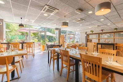 Restaurant ou autre lieu de restauration dans l'établissement Appart’City Confort Lyon Cité Internationale