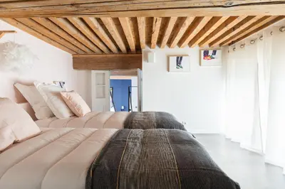 Un ou plusieurs lits dans un hébergement de l'établissement DIFY Roi Lyon - Hotel de Ville