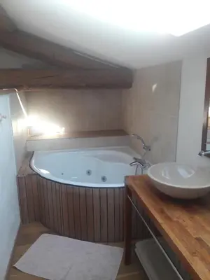 Salle de bains dans l'établissement Chambres d'Hôtes 