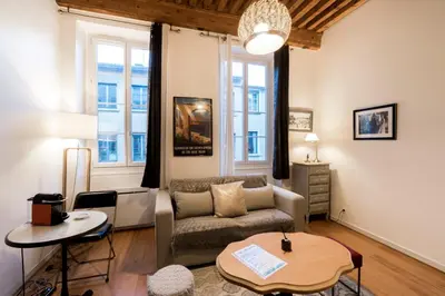 Plan de l'établissement Trion - quartier St Just - 42m2 Proche Vieux Lyon