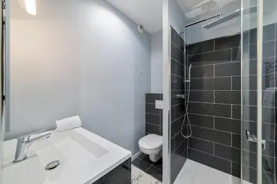 Salle de bains dans l'établissement Appartement du Quai - Welkeys