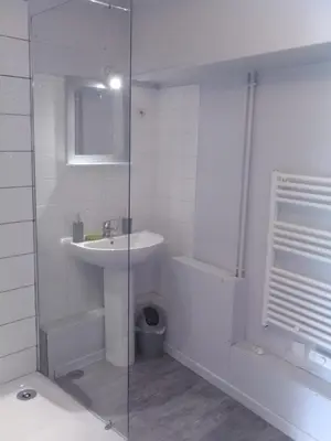 Salle de bains dans l'établissement A deux pas du Rhone