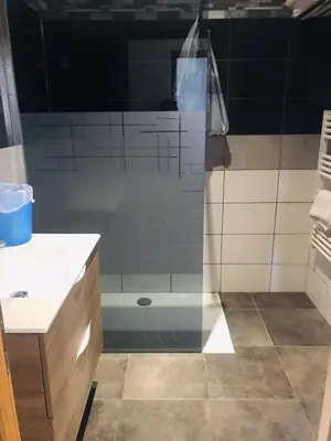 Salle de bains dans l'établissement Appart hotel sathonay rillieux Lyon