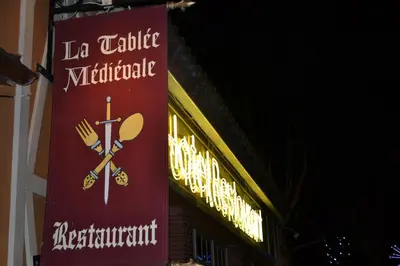 Certificat, récompense, panneau ou autre document affiché dans l'établissement La Tablée Médiévale