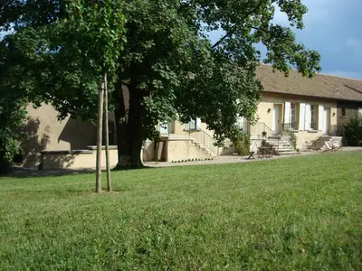 Jardin de l'établissement Les Communs du Manoir