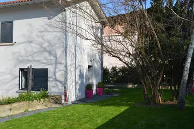 Jardin de l'établissement Demeure & Dépendance - Chambres d'hôtes depuis 2012