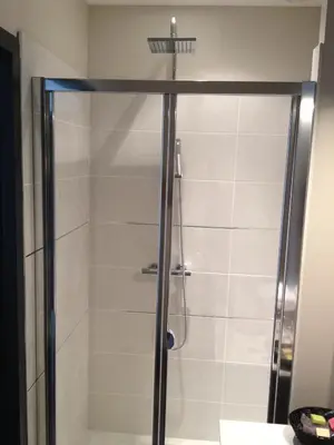 Salle de bains dans l'établissement Demeure & Dépendance - Chambres d'hôtes depuis 2012