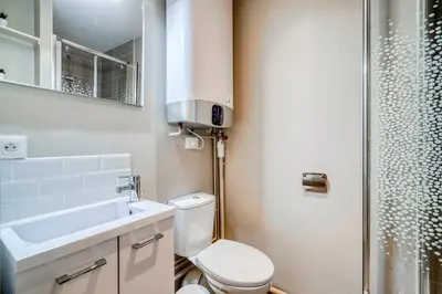 Salle de bains dans l'établissement HONORÊ - Suite Carnot