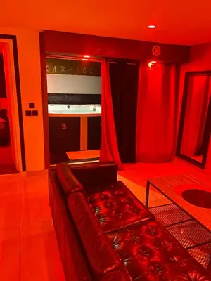 Coin salon dans l'établissement love love 23