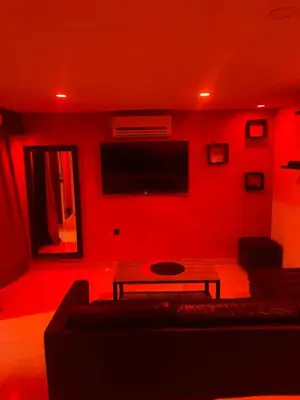 Télévision ou salle de divertissement dans l'établissement love love 23