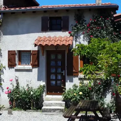 Gîte charmant avec WIFI et terrasse