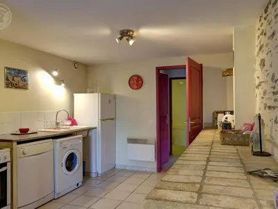 Cuisine ou kitchenette dans l'établissement Gîte spacieux avec 2 chambres et parking à proximité du Parc du Pilat - FR-1-496-70
