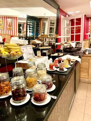 Nourriture dans l'hôtel ou à proximité