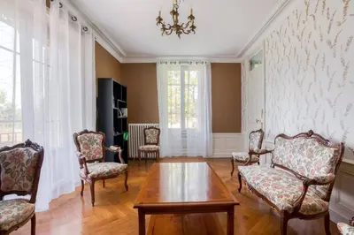 Coin salon dans l'établissement Le Clos des Pervenches